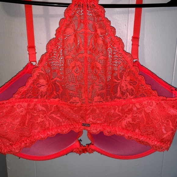 Pink bra - Picture 2 of 3